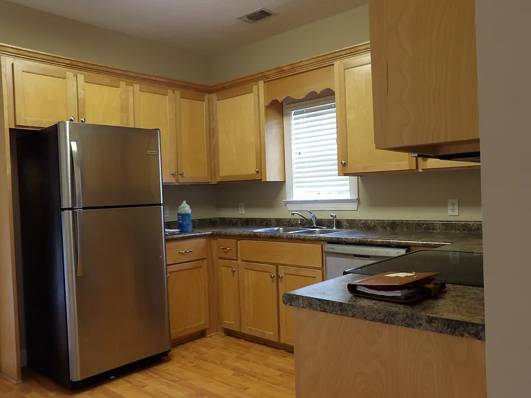 836 E Anderson St #A — Photo 13