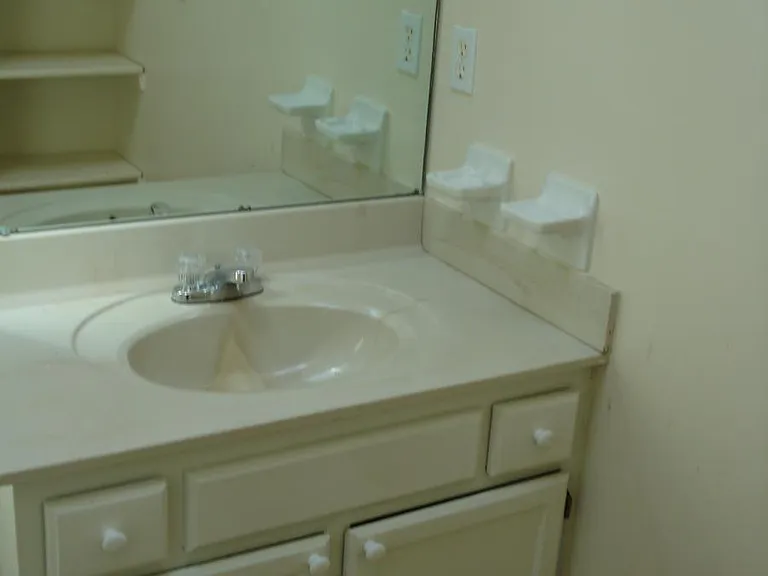 268-bathroom