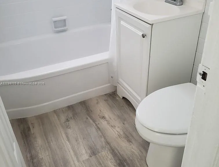 1608 Drexel Ave #18 — Photo 6