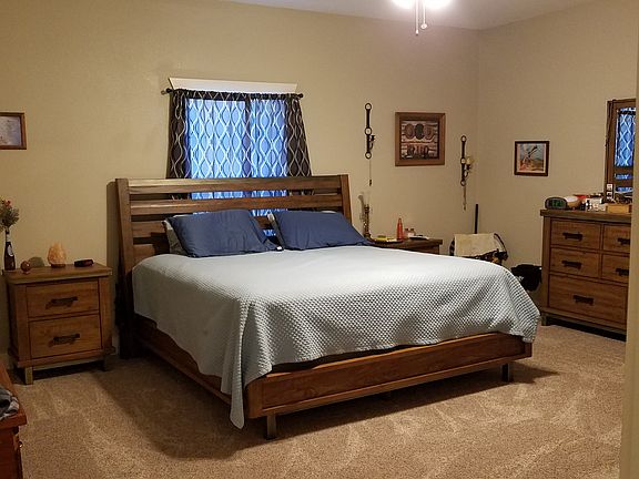 2nd image of 504 Idlewild Dr