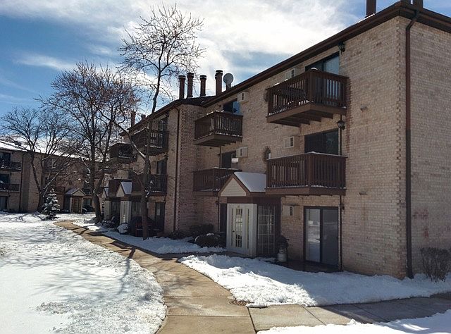 1st image of 461 E Spruce Dr APT 3A