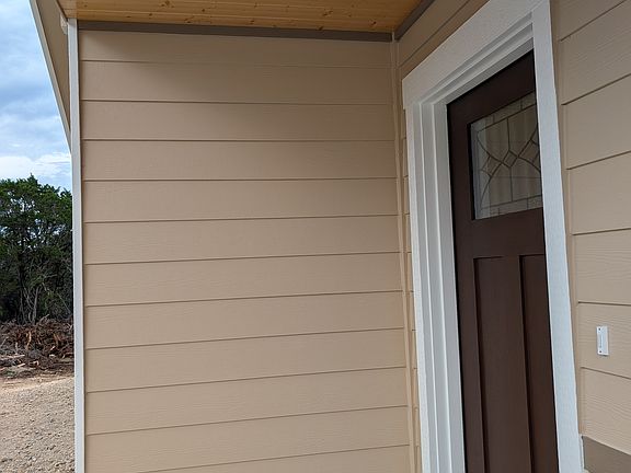 2nd image of 1010 Makayla Dr