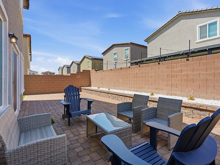 1502 Brianna Falls Dr — Photo 36