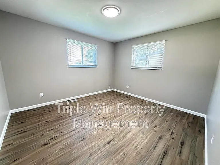 1710 Kay Dr — Photo 16