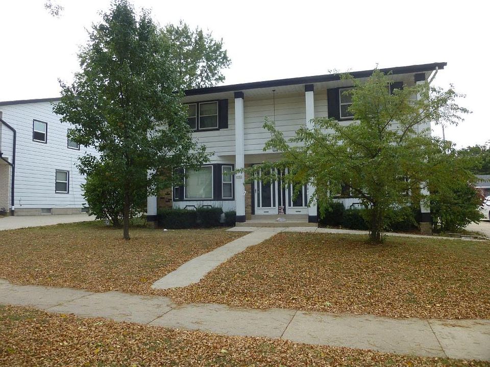 1st image of 4951 N 106th St #4953