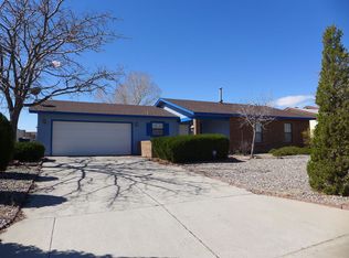 2420 Rosswood Dr SE, Rio Rancho, NM 87124
