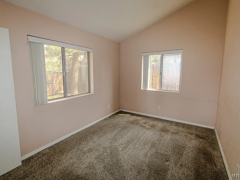870 Ash Ln — Photo 19