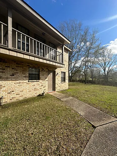 14020 Tiger Bend Rd Photo 1