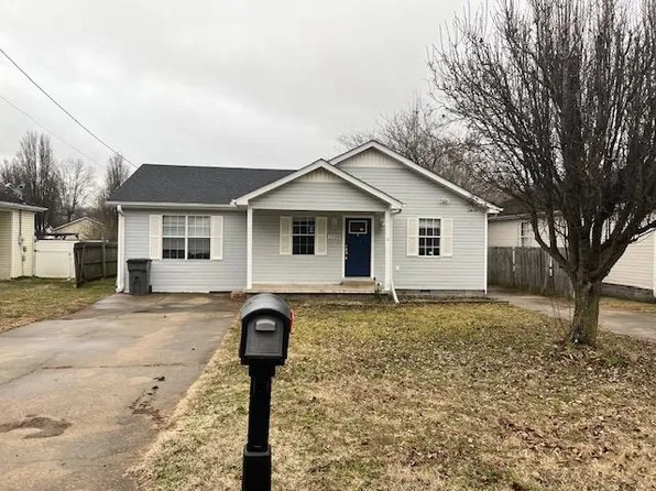 1109 Roberts Dr, Paragould, AR 72450