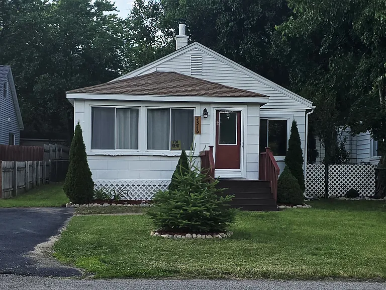 4546 Glenalda Dr — Photo 18