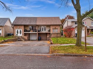 2389 Cobbinshaw Cir, Mississauga, ON L5N2G2
