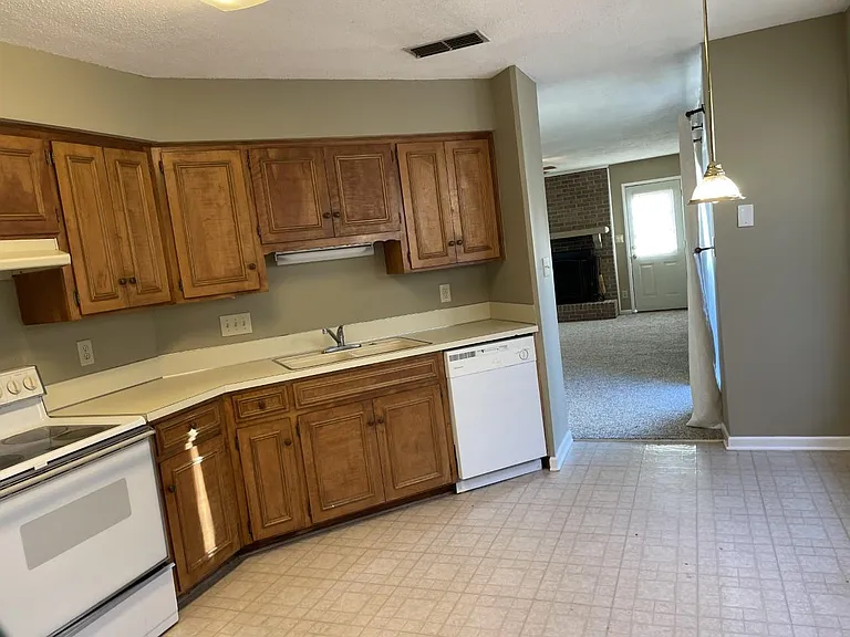 4144 Tandy Dr — Photo 3