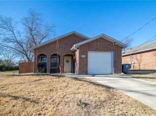 4213 Landrum Ave, Dallas, TX 75216