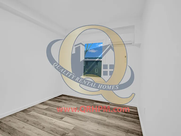352 Bradley Ave — Photo 5