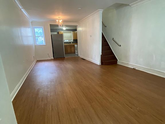 3rd image of 1909 S Norwood St