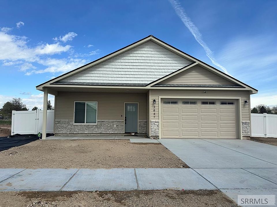 1st image of 3870 Mountain Bluebird Way