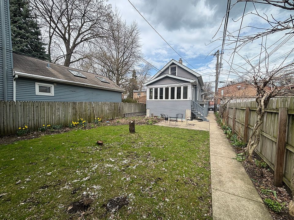 1st image of 1812 W Estes Ave APT 2