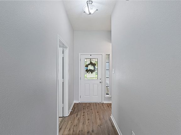 4th image of 1016 Windmeadows Dr