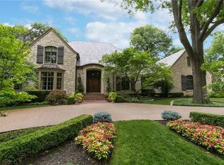 6437 Verona Rd, Mission Hills, KS 66208