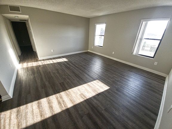 2nd image of 735 E Palmer Ave APT 204