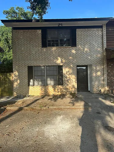 734 N Fairfield Dr Photo 1