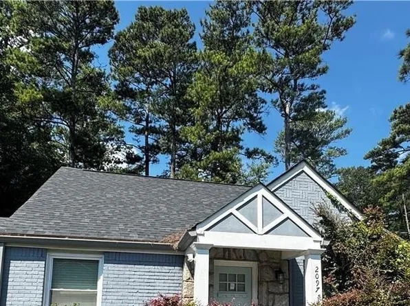 2097 Holly Hill Dr, Decatur, GA 30032
