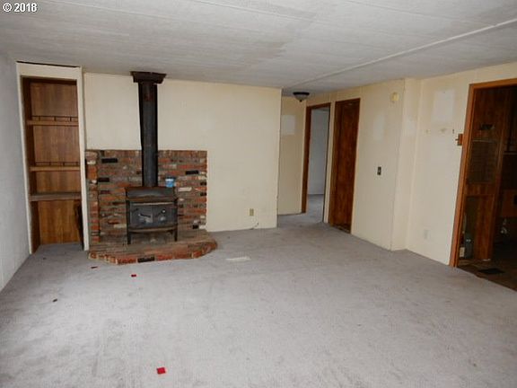 5th image of 491 Creswood Dr