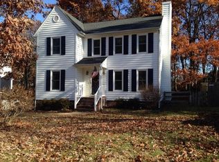 5121 Castle Point Ln, Glen Allen, VA 23060