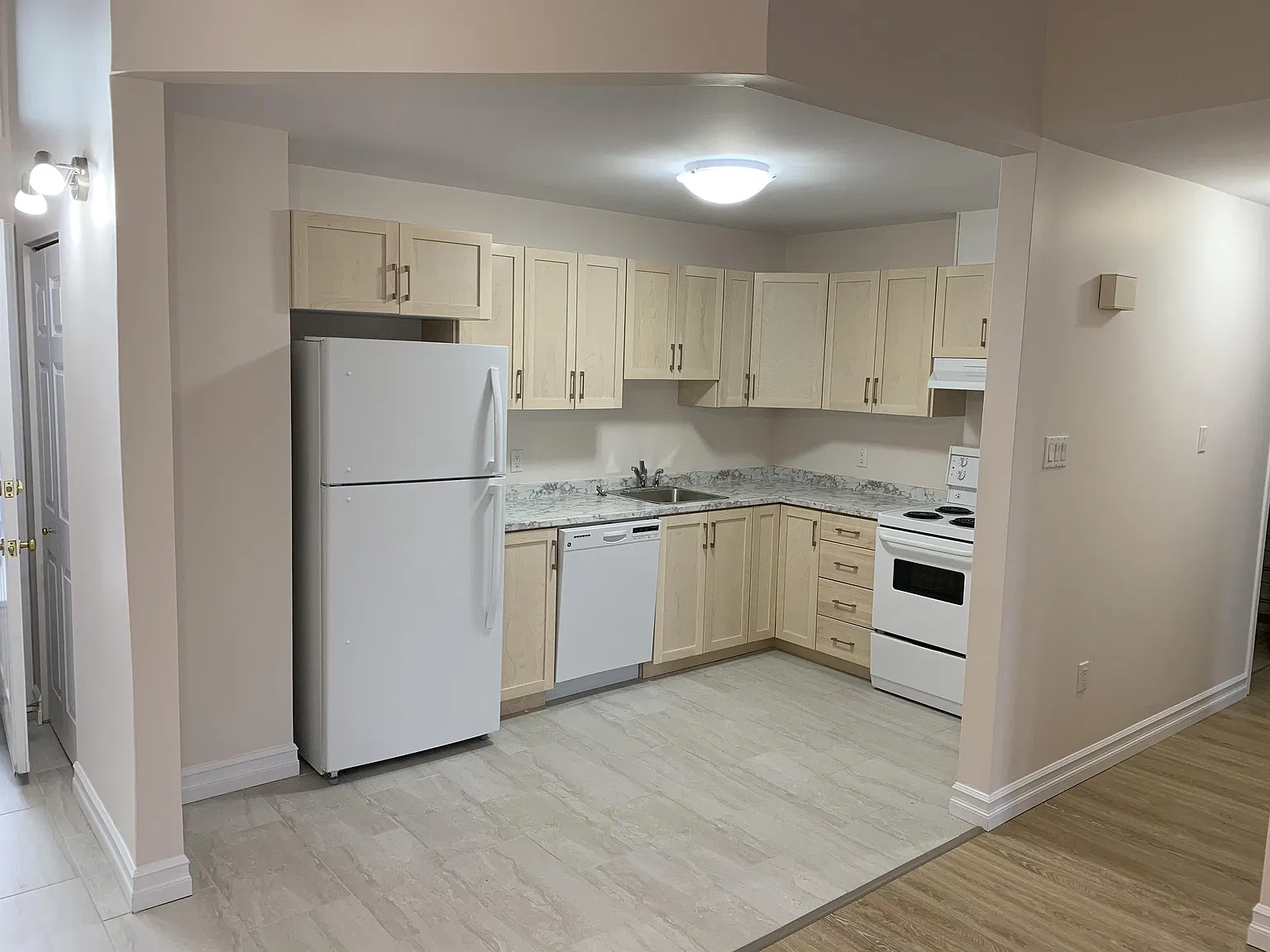 5 Brookdale Court Dartmouth — Photo 2