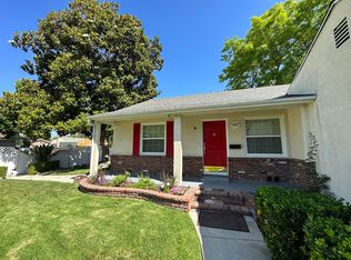3917 W Chandler Blvd, Burbank, CA 91505