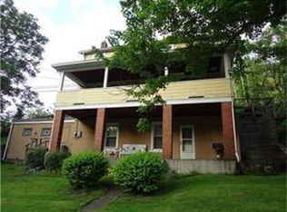 1056 Scotia Hollow Rd, Finleyville, PA 15332