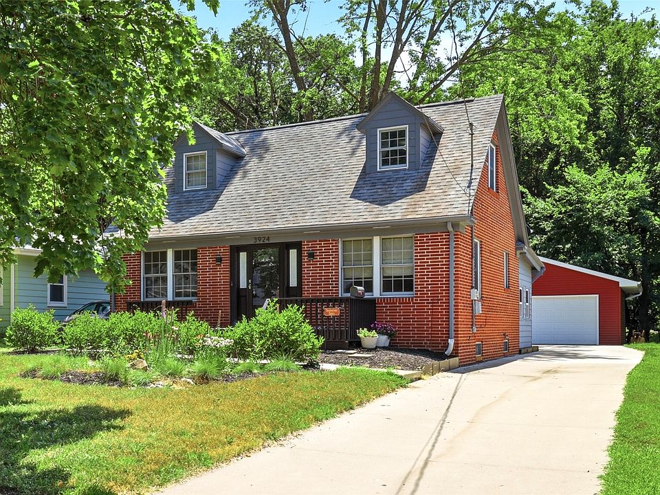 1st image of 3924 Clinton Ave