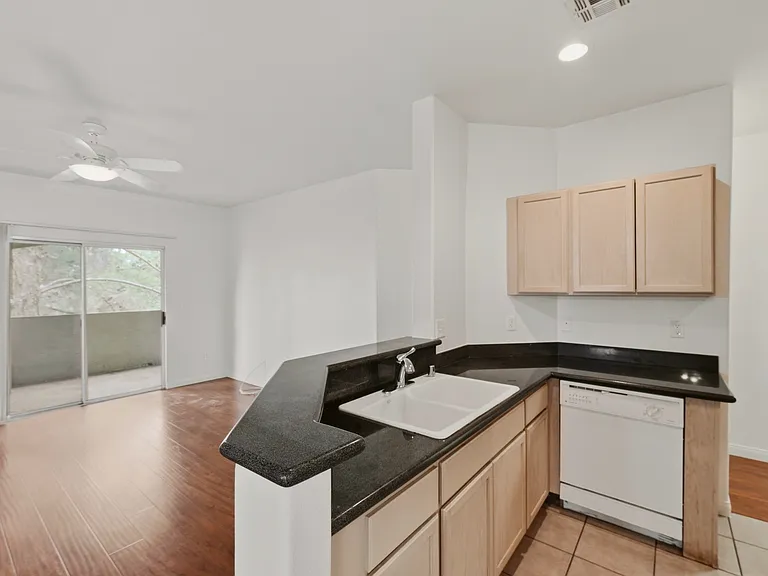 #GuardianRealty 2050 W Warm Spring #3722 Resort Community Rental kitchen_07202026