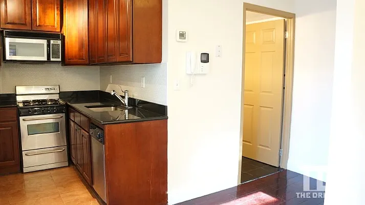 Rented by J Misrahi Realty Corp | media 27