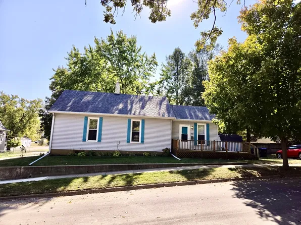 709 E Jackson St, Bloomington, IL 61701