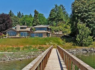 16306 Euclid Ave NE, Bainbridge Island, WA 98110