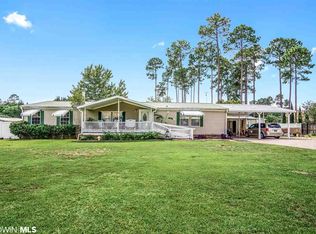 1980 Ridgewood Dr, Lillian, AL 36549