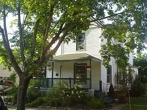 61 W 4th St photo 1