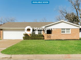 216 Revere Dr, Fort Worth, TX 76134