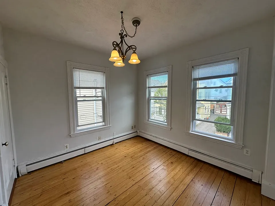 34 Marie Ave #2