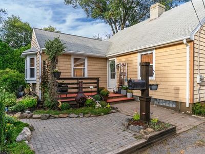 45 Rhodes Ave E, Providence, RI, 02905