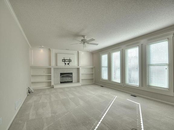4th image of 8501 W 142nd Ter