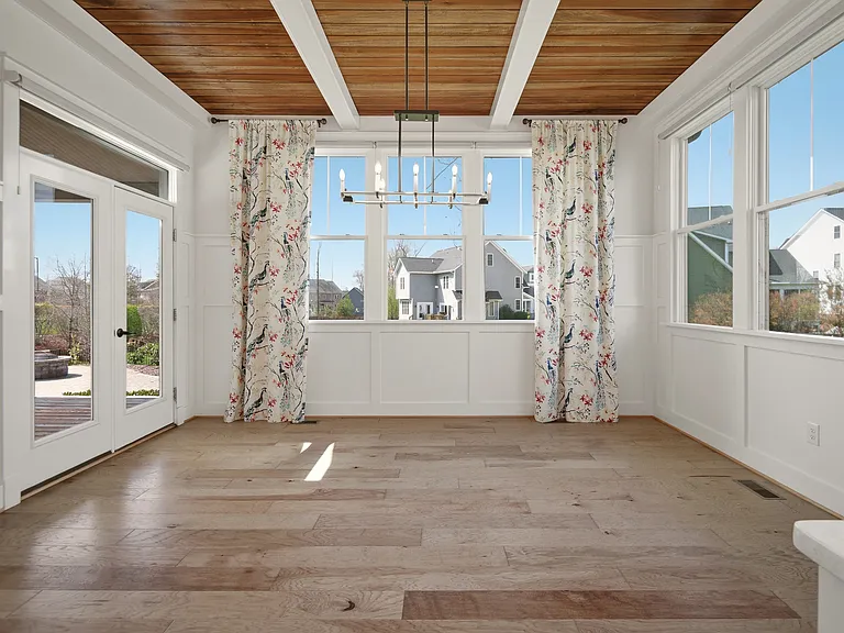 3718 Graythorne Dr — Photo 22