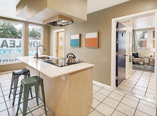 10610 Meridian Ave N #701D, Seattle, WA 98133