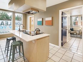 Lago aPodments- Comfortable and Affordable Living!