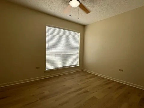 Crestwood Apartments — Photo 55