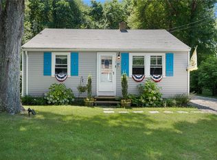 105 Steamboat St, Jamestown, RI 02835