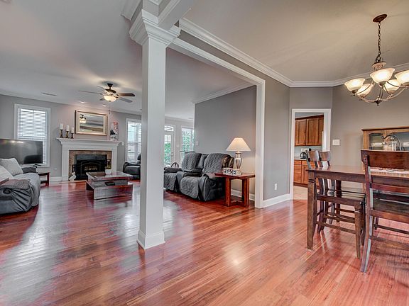 4th image of 3037 Oakleigh Township Dr