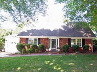 3608 Hollyfield Pl, High Point, NC 27265