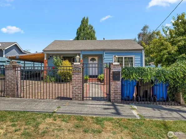 9344 52nd Avenue S, Seattle, WA 98118